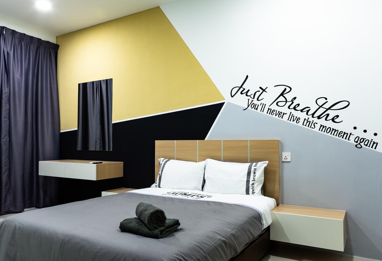 Southwest Island Suite By D Imperio Homestay Bayan Lepas Zewnętrze zdjęcie